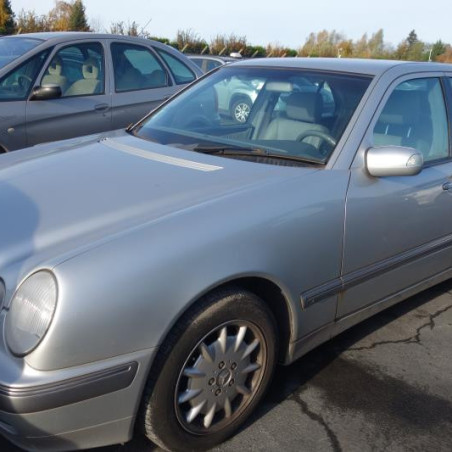 Amortisseur avant droit MERCEDES CLASSE E 210 Photo n°1