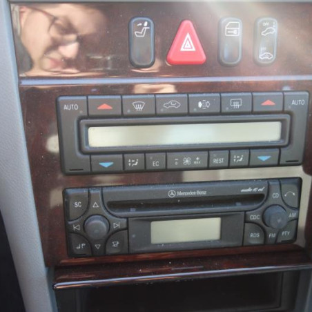 Etrier avant droit (freinage) MERCEDES CLASSE E 210
