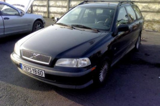 Porte avant droit VOLVO V 40 1