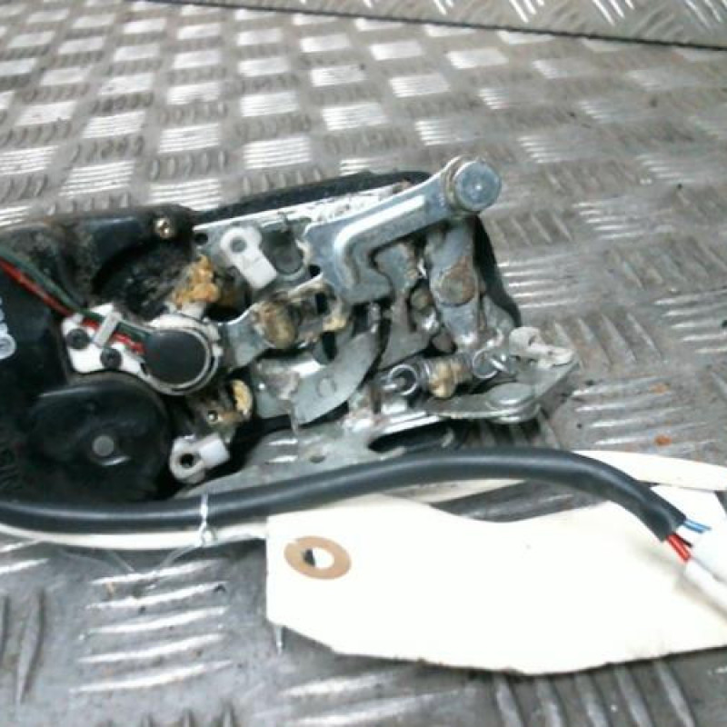 Serrure avant droit SUZUKI BALENO 1 Photo n°2
