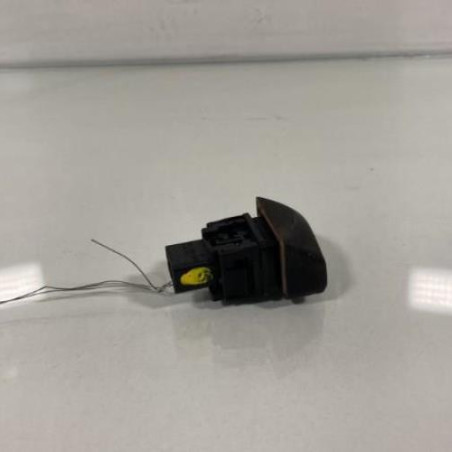 Bouton de warning NISSAN NOTE 1