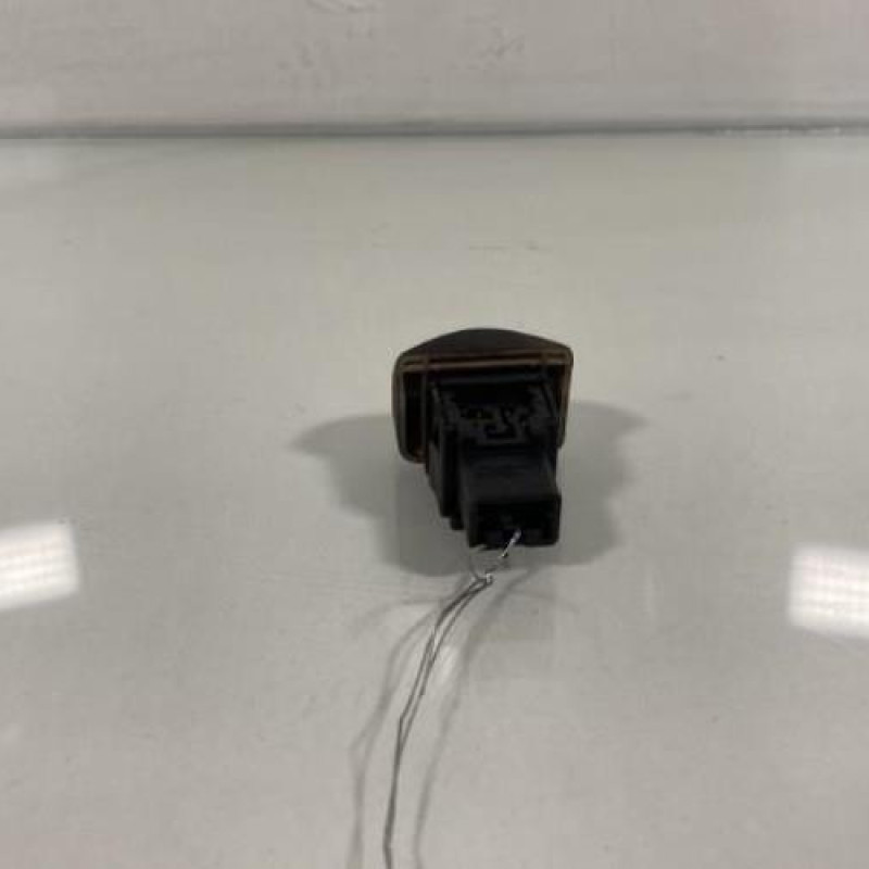 Bouton de warning NISSAN NOTE 1 Photo n°3