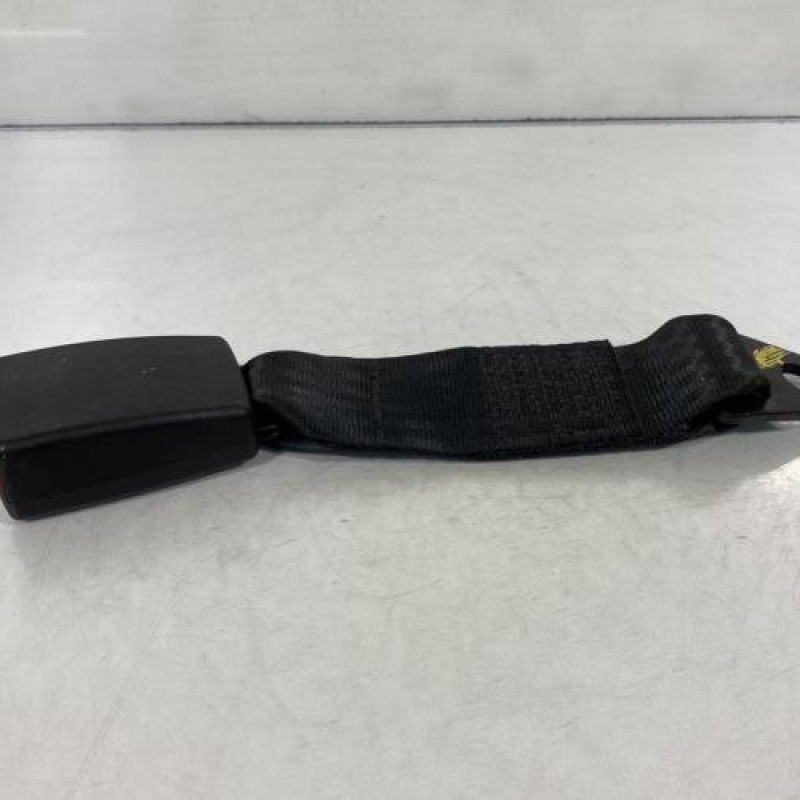 Attache ceinture arriere gauche ALFA ROMEO 145 Photo n°3
