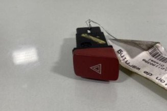 Bouton de warning HYUNDAI TUCSON 1 Photo n°1