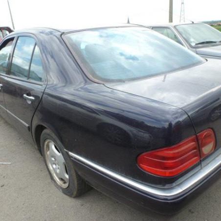 Etrier avant droit (freinage) MERCEDES CLASSE E 210 Photo n°4