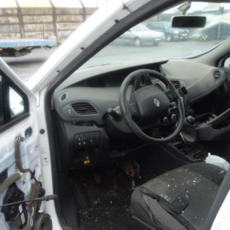 Vitre arriere gauche RENAULT SCENIC 3