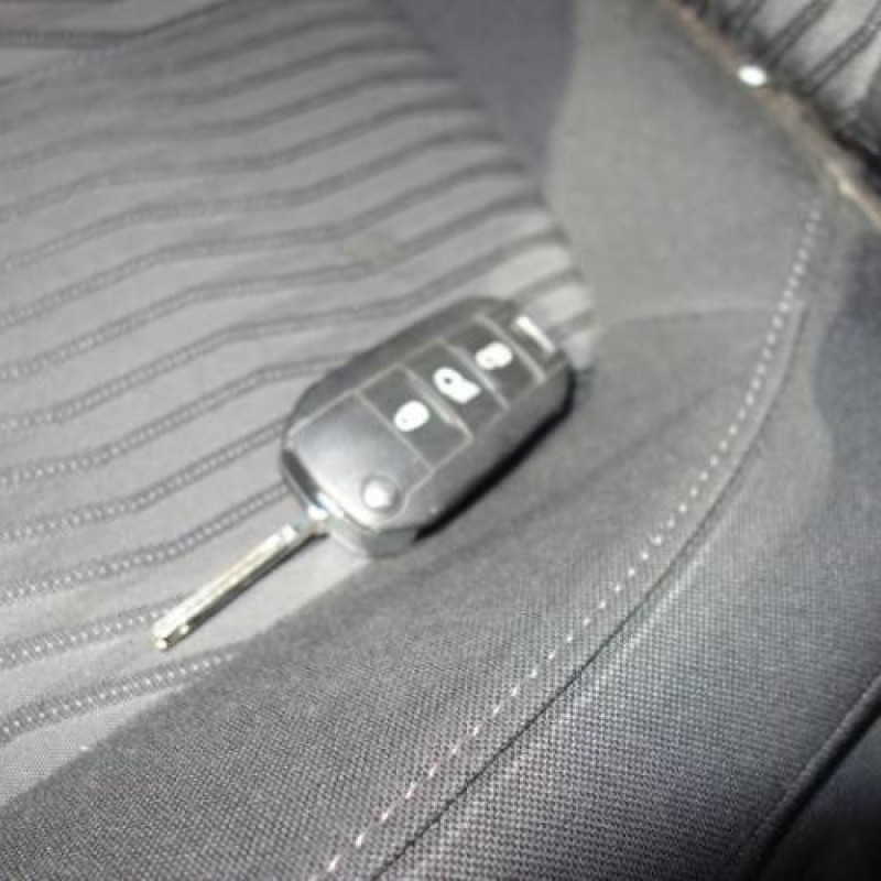 Compteur PEUGEOT 308 2 Photo n°17