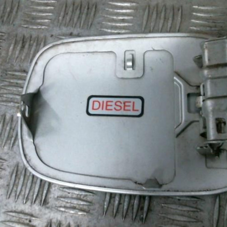 Trappe d'essence VOLVO V 40 1