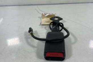 Attache ceinture avant droit MAZDA 6 1 Photo n°1