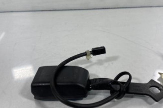 Attache ceinture avant droit MAZDA 6 1