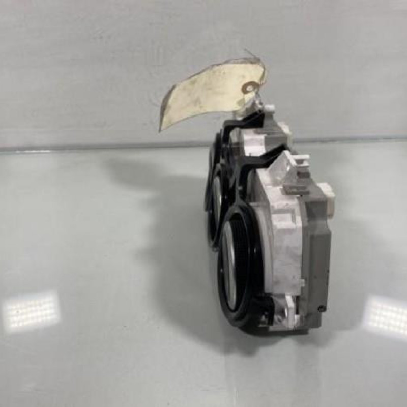 Commande chauffage MAZDA 6 1 Photo n°3