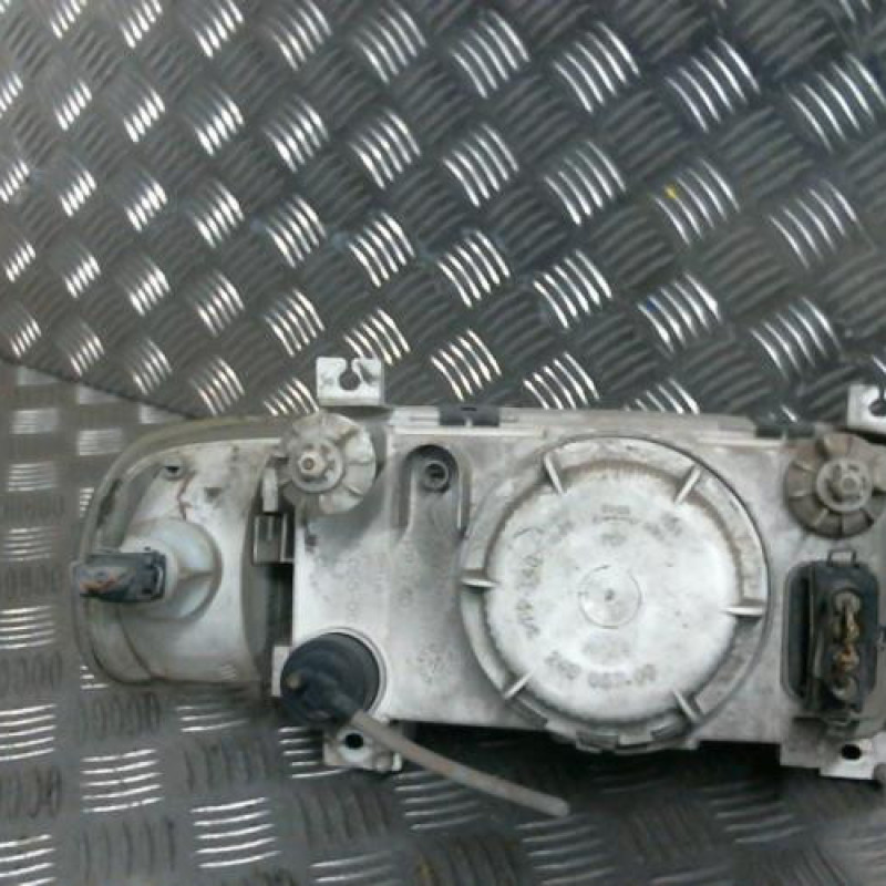 Optique avant principal gauche (feux)(phare) SKODA FELICIA Photo n°2