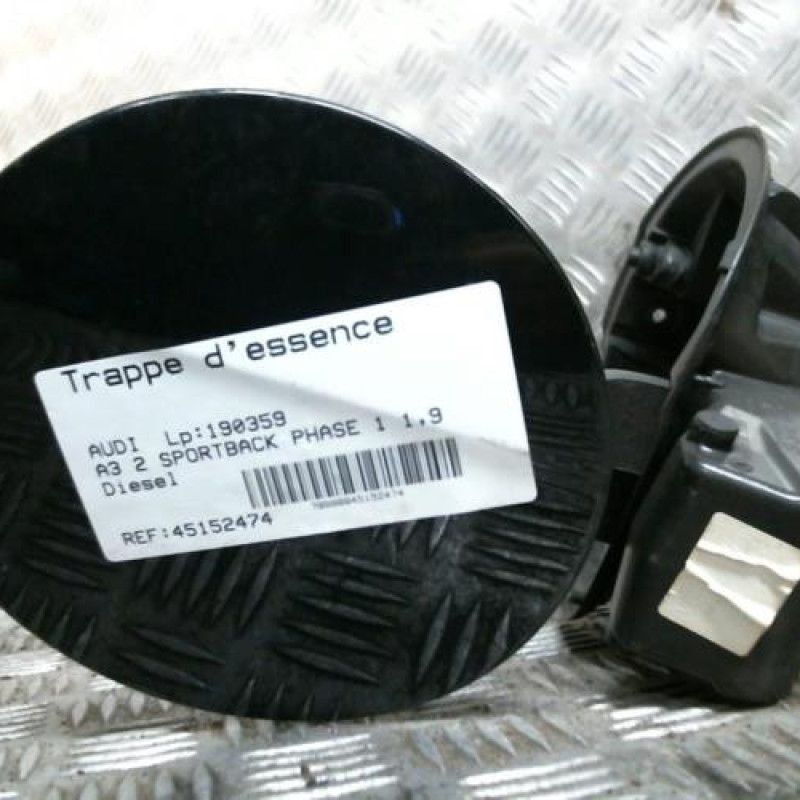 Trappe d'essence AUDI A3 2 Photo n°1