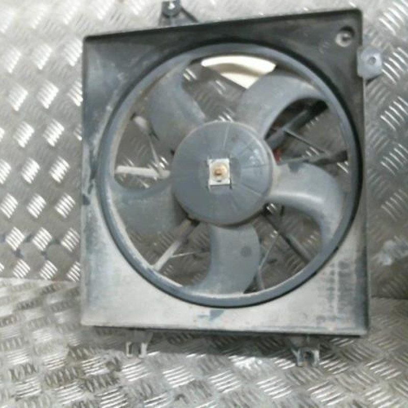 Moto ventilateur radiateur HYUNDAI LANTRA 2 Photo n°1