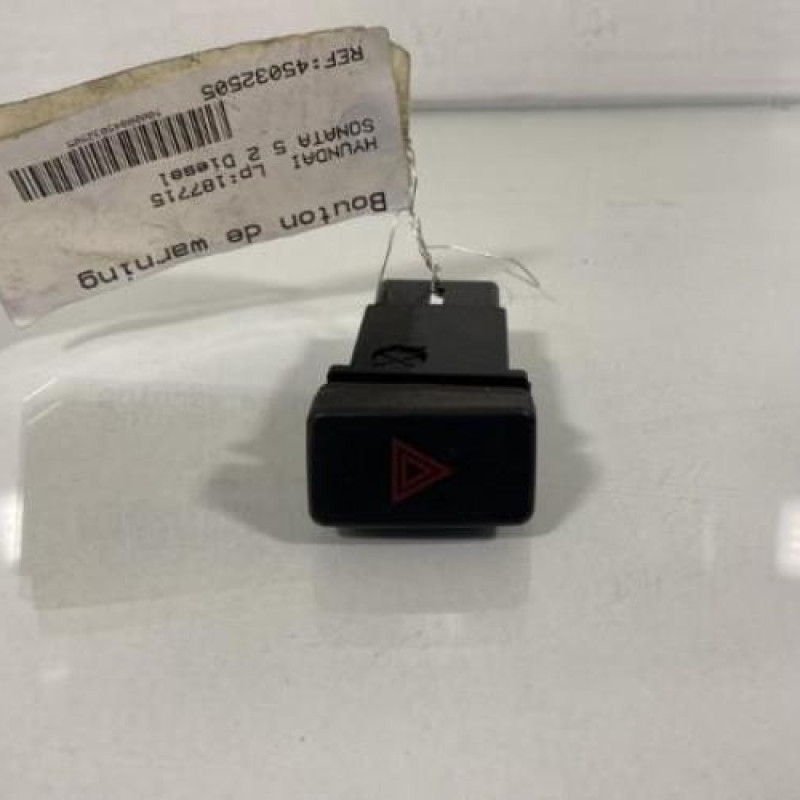 Bouton de warning HYUNDAI SONATA 5 Photo n°1