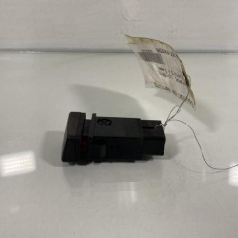 Bouton de warning HYUNDAI SONATA 5 Photo n°2