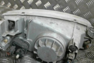 Optique avant principal gauche (feux)(phare) HYUNDAI LANTRA 2