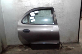 Porte arriere droit HYUNDAI LANTRA 2 Photo n°1