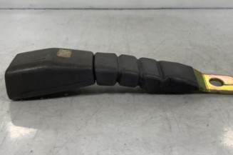 Attache ceinture avant droit HYUNDAI LANTRA 2