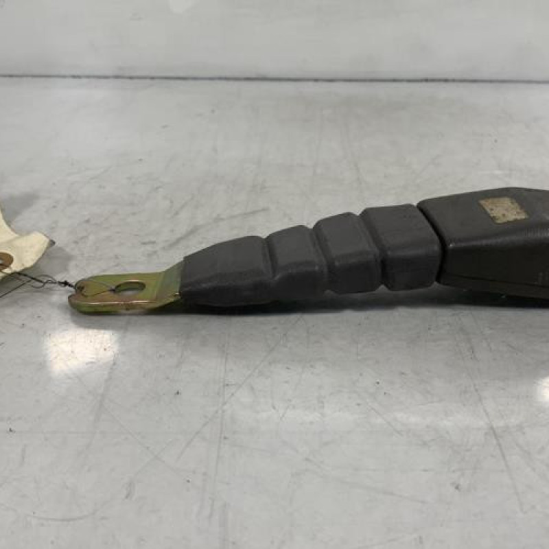 Attache ceinture avant droit HYUNDAI LANTRA 2 Photo n°3