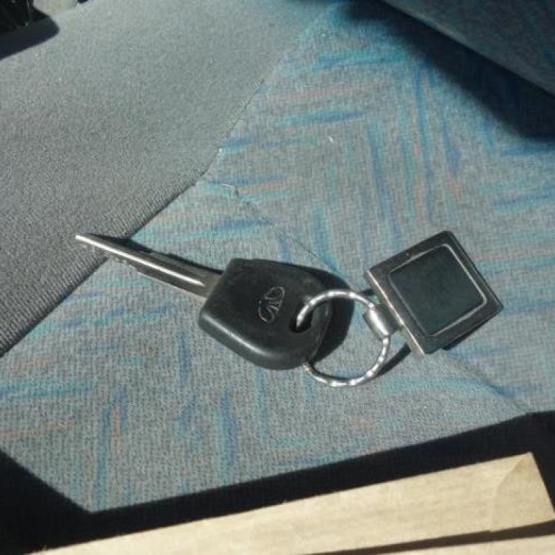 Ceinture arriere droit DAEWOO NUBIRA 1 Photo n°15