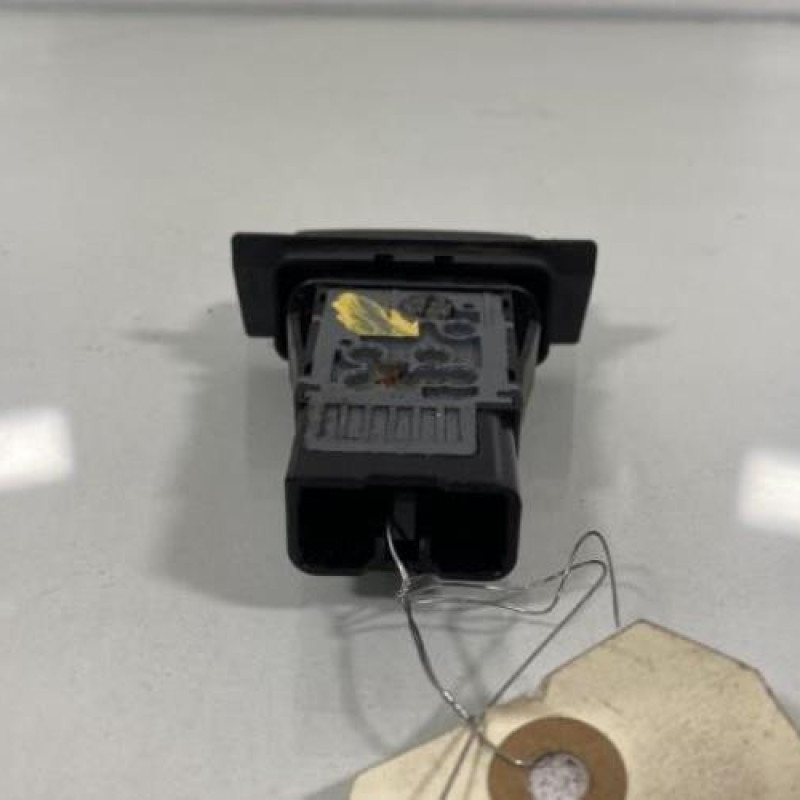 Bouton de warning MAZDA MPV 2 Photo n°3