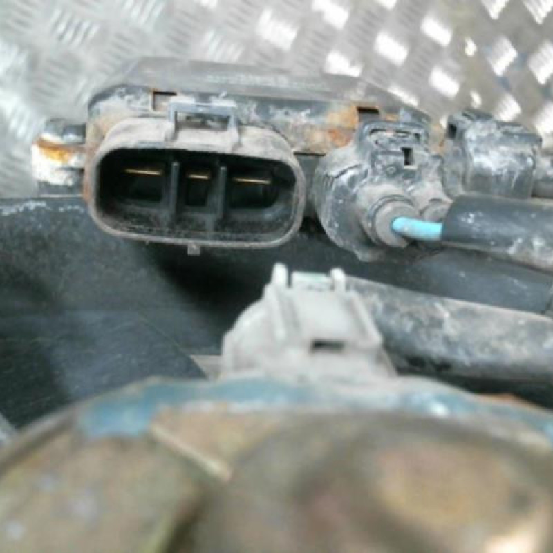 Moto ventilateur radiateur MAZDA MPV 2 Photo n°3