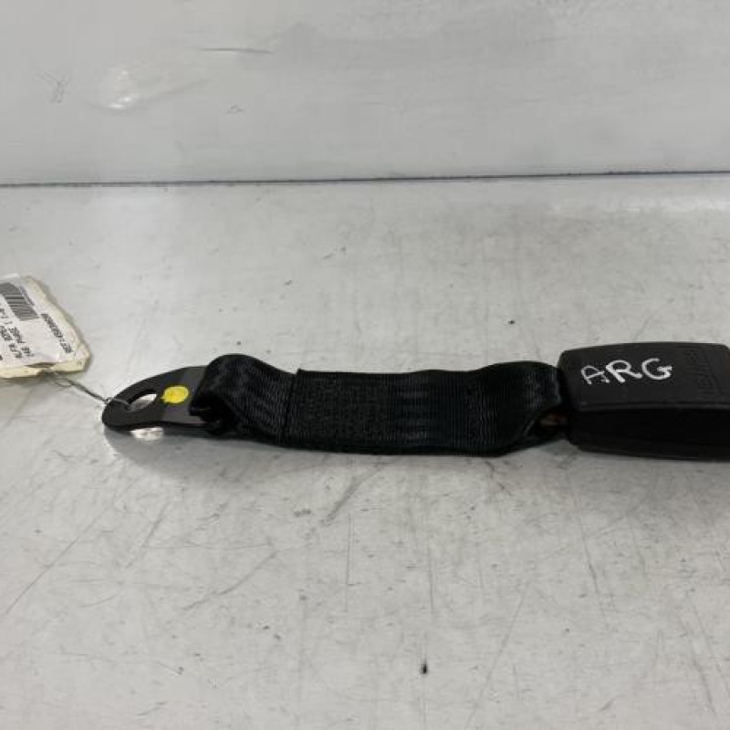 Attache ceinture arriere gauche ALFA ROMEO 146 Photo n°3