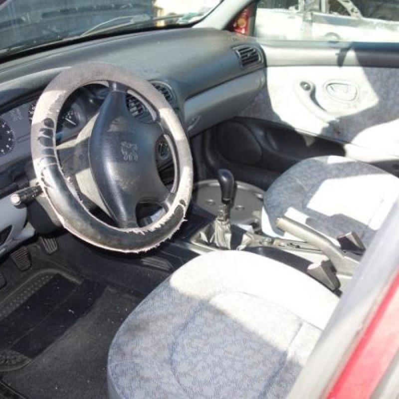 Malle/Hayon arriere PEUGEOT 406 Photo n°7