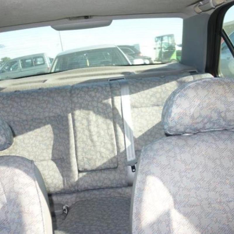 Malle/Hayon arriere PEUGEOT 406 Photo n°9