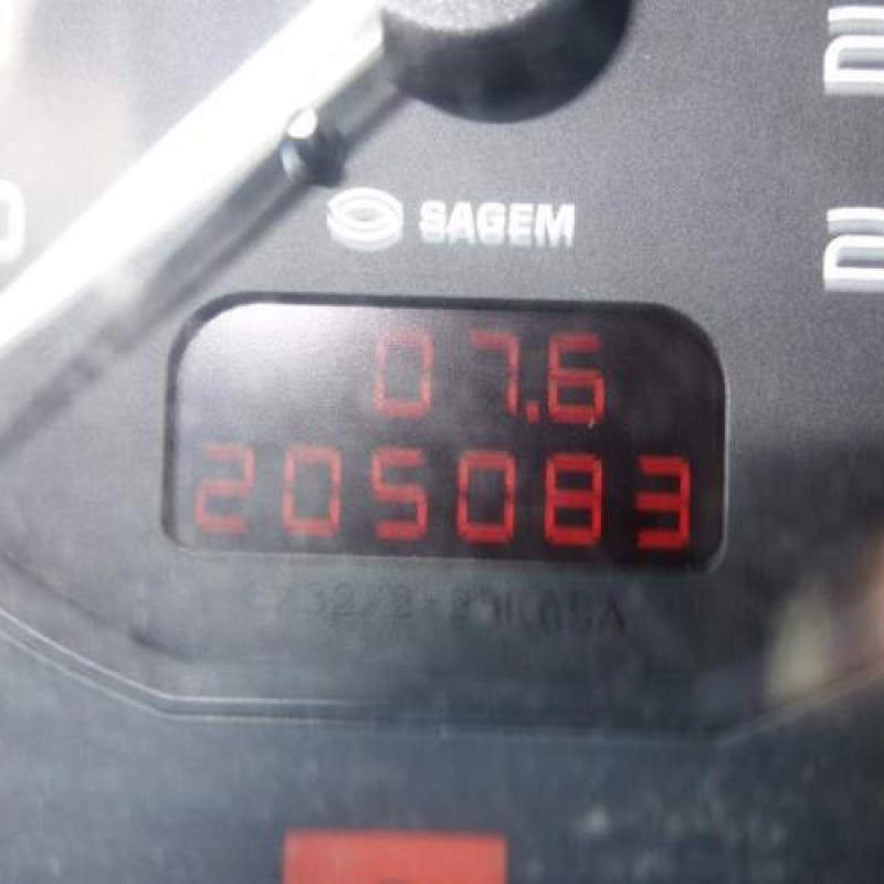 Malle/Hayon arriere PEUGEOT 406 Photo n°13