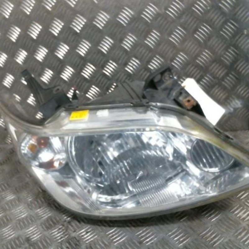 Optique avant principal droit (feux)(phare) MAZDA MPV 2 Photo n°1