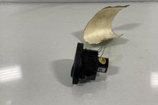 Interrupteur de leve vitre avant gauche FORD KA