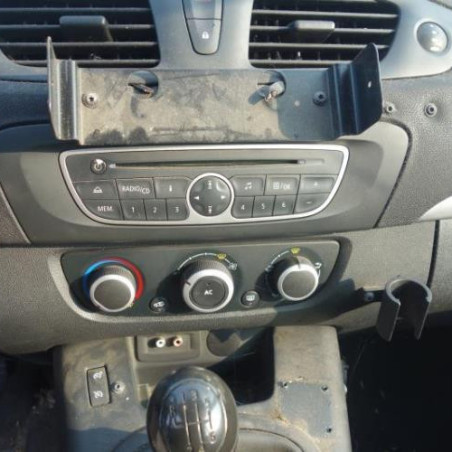 Custode avant gauche (porte) RENAULT SCENIC 3