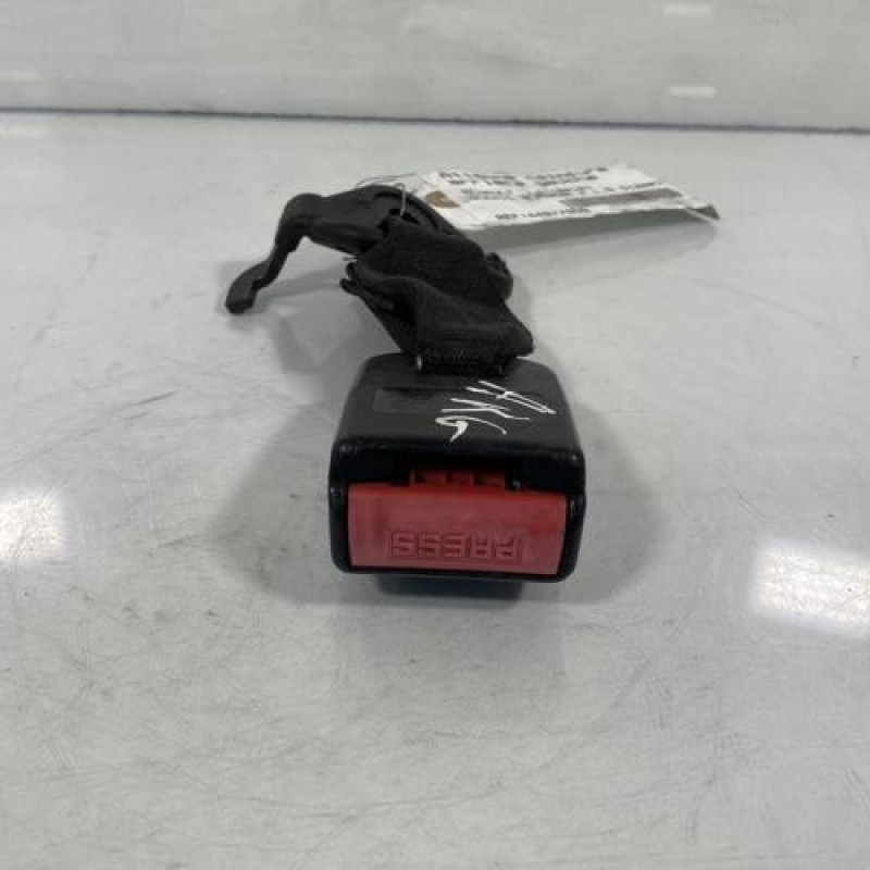 Attache ceinture arriere gauche RENAULT SCENIC 3 Photo n°3