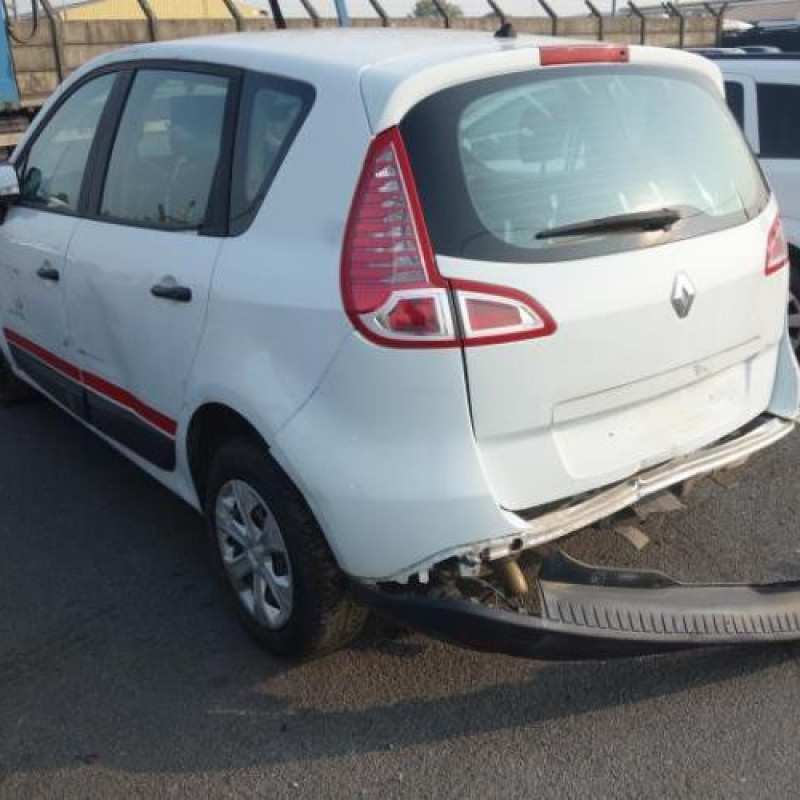 Ceinture arriere centrale RENAULT SCENIC 3 Photo n°7