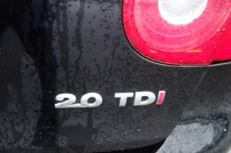 Pretensionneur de ceinture avant gauche VOLKSWAGEN GOLF 5