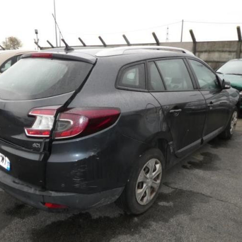 Trappe d'essence RENAULT MEGANE 3 Photo n°6