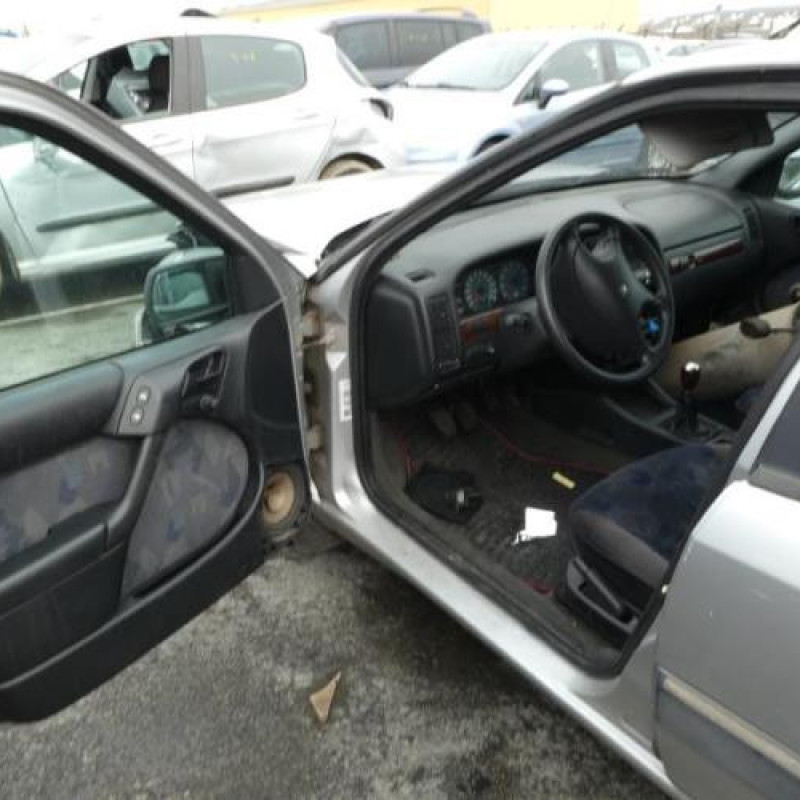 Serrure arriere droit CITROEN XANTIA Photo n°8