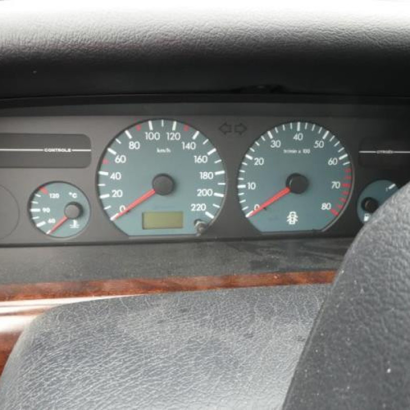Serrure arriere droit CITROEN XANTIA Photo n°13