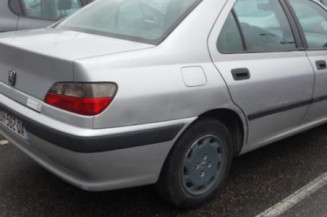 Boitier air bag PEUGEOT 406