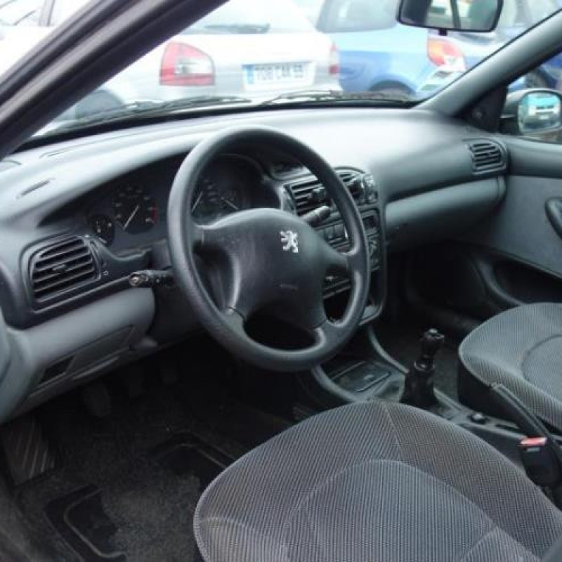 Boitier air bag PEUGEOT 406 Photo n°8