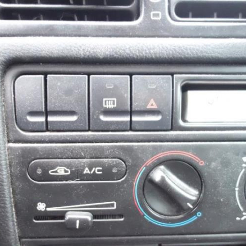 Boitier air bag PEUGEOT 406 Photo n°10