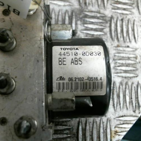 Bloc ABS (freins anti-blocage) TOYOTA YARIS 2