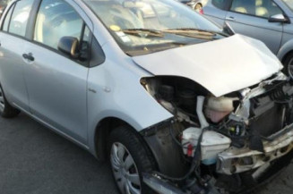 Bloc ABS (freins anti-blocage) TOYOTA YARIS 2