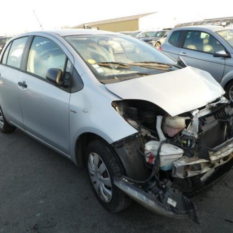 Bloc ABS (freins anti-blocage) TOYOTA YARIS 2 Photo n°5