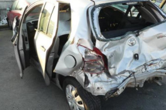 Bloc ABS (freins anti-blocage) TOYOTA YARIS 2