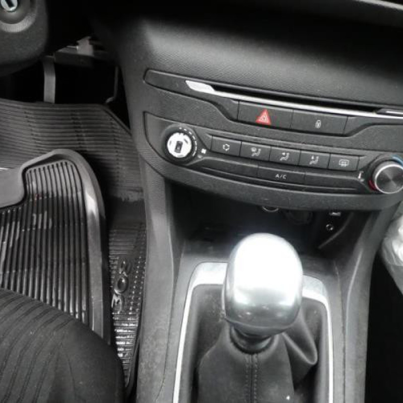 Pedalier d'accelerateur PEUGEOT 308 2 SW Photo n°10