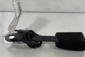 Attache ceinture avant droit KIA CEE-D 1
