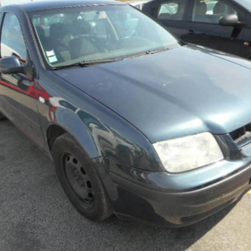 Etrier avant gauche (freinage) VOLKSWAGEN BORA Photo n°2